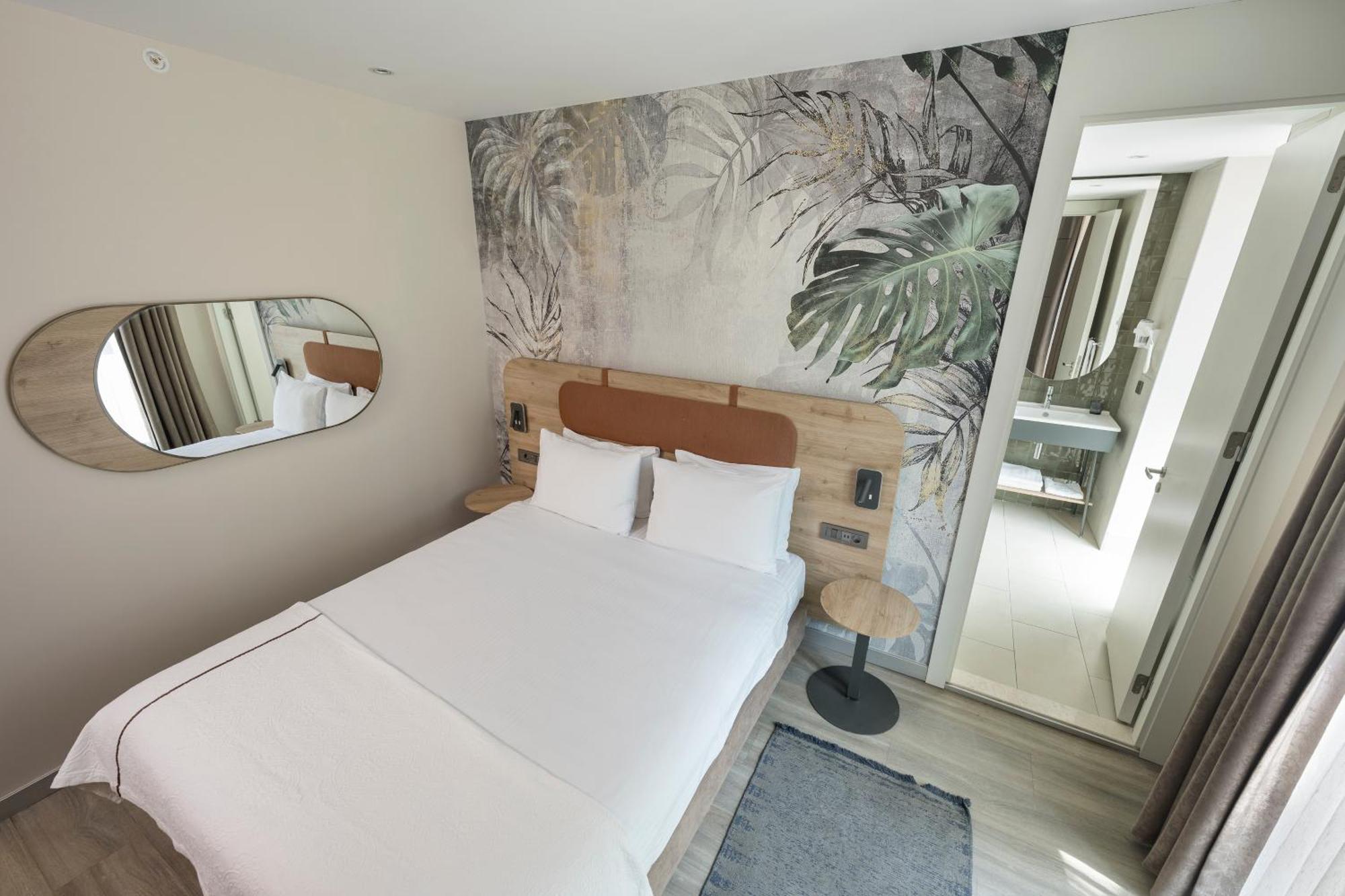 Upsuites Hotel