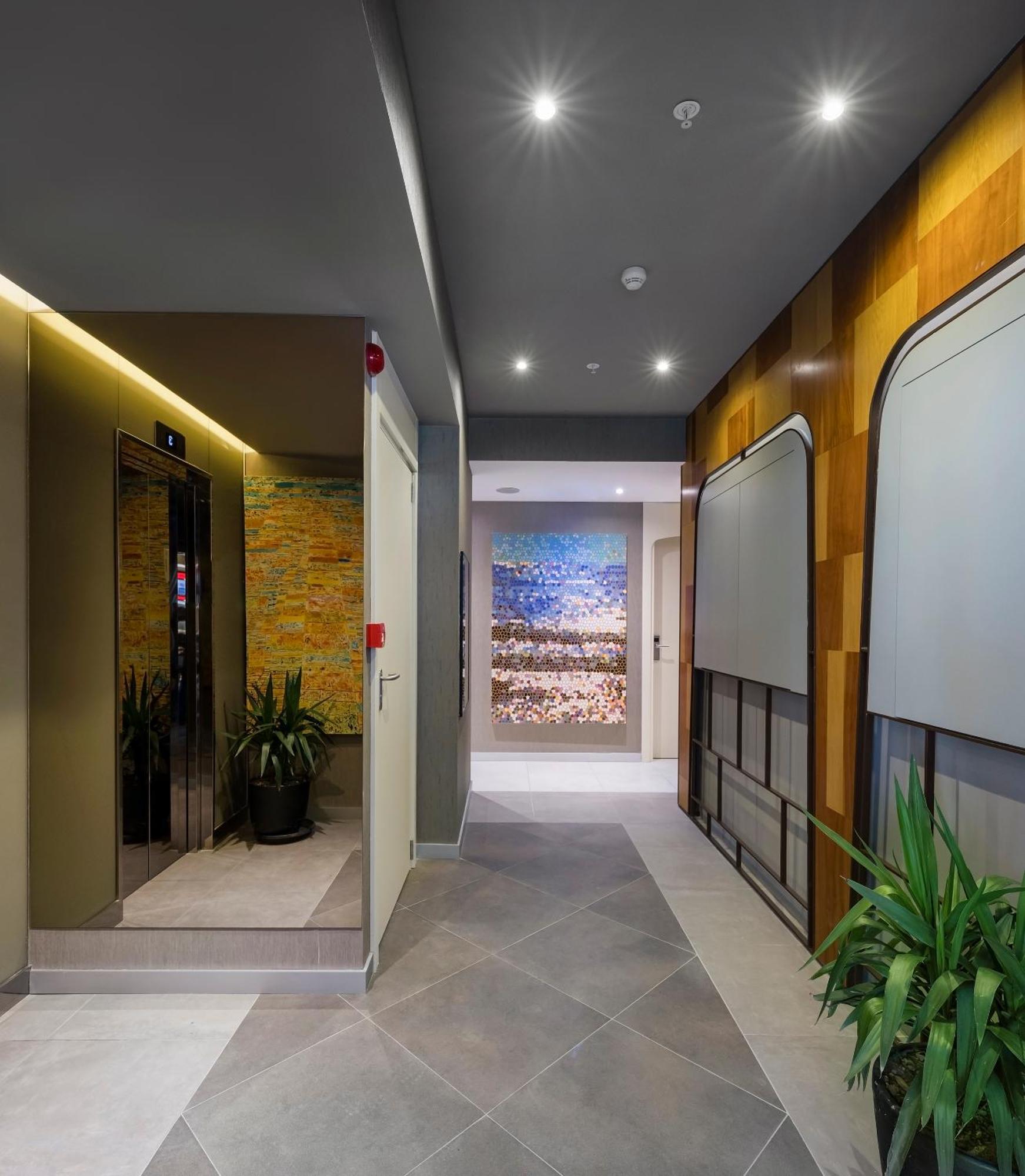 Hotel Upsuites 4*