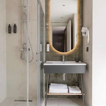 Upsuites Hotel Istanbul Exterior photo