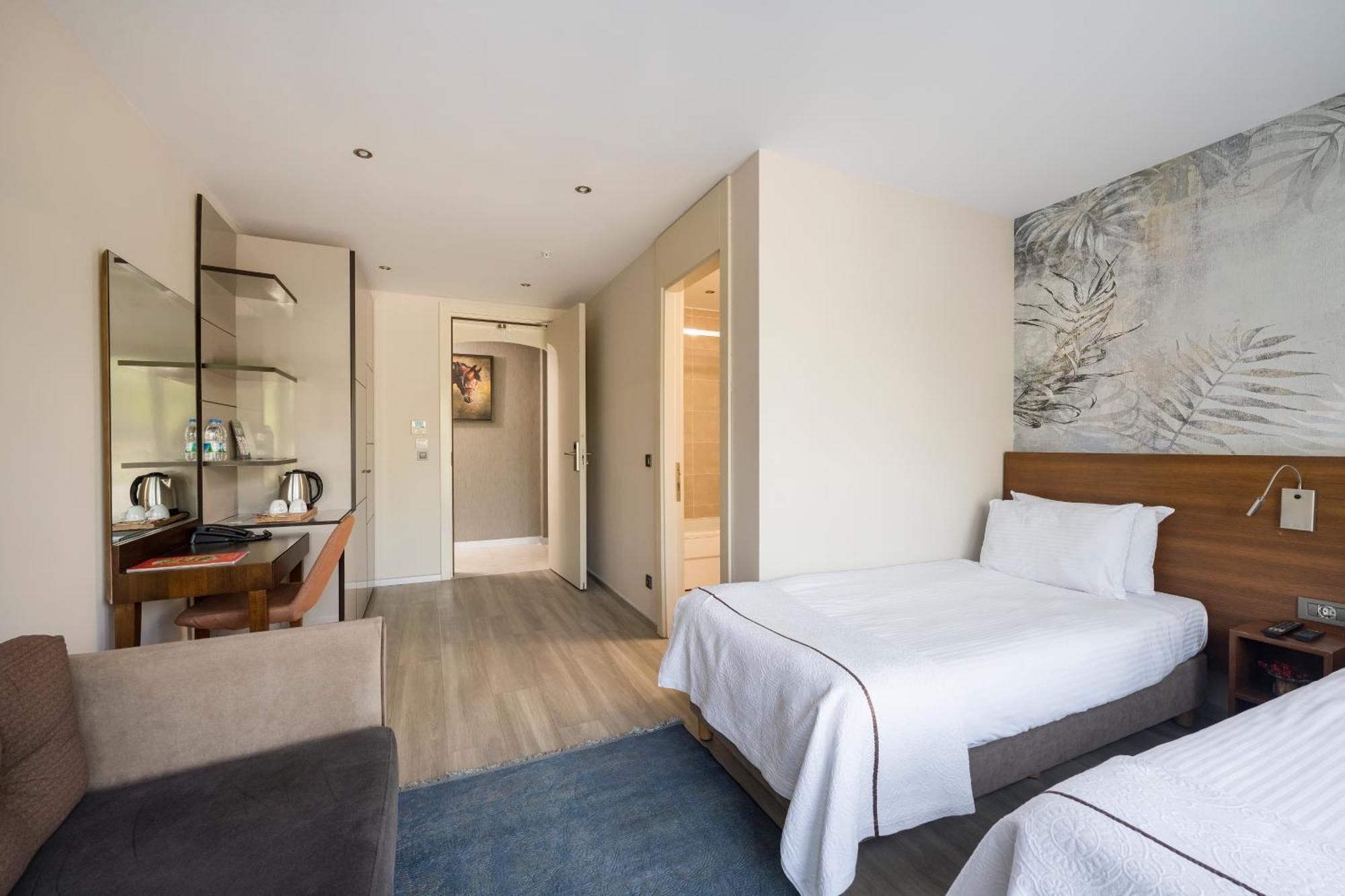 Hotel Upsuites 4*
