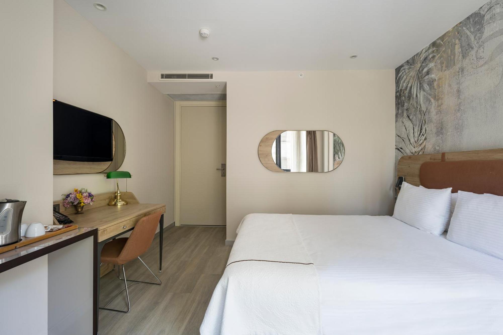 Upsuites 4*