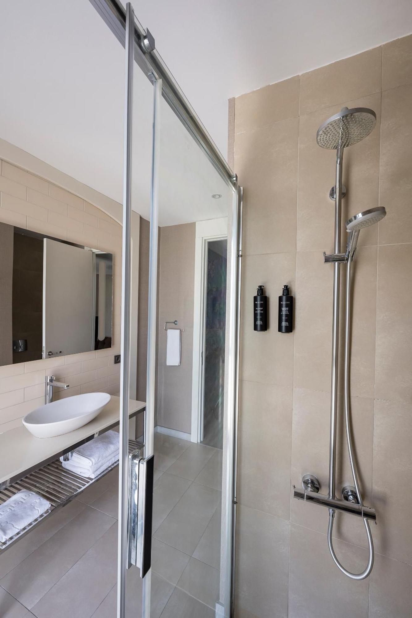 Otel Upsuites