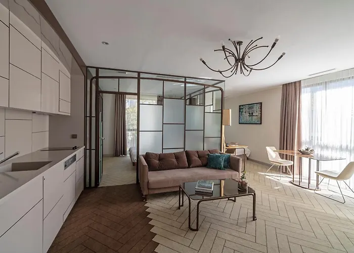 Upsuites Hotel